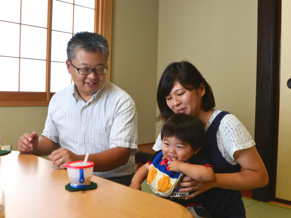 鈴木さんご家族（内）