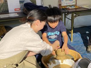 ろくろ体験の様子