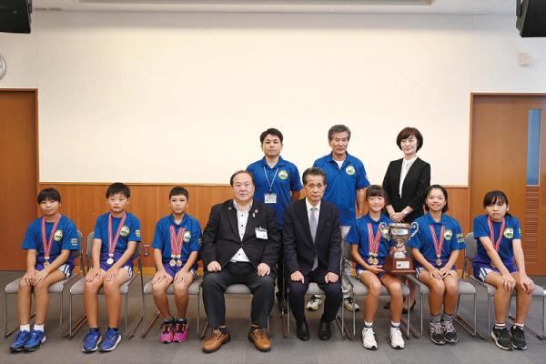 北川根小学校 スナッグゴルフ部の皆さん