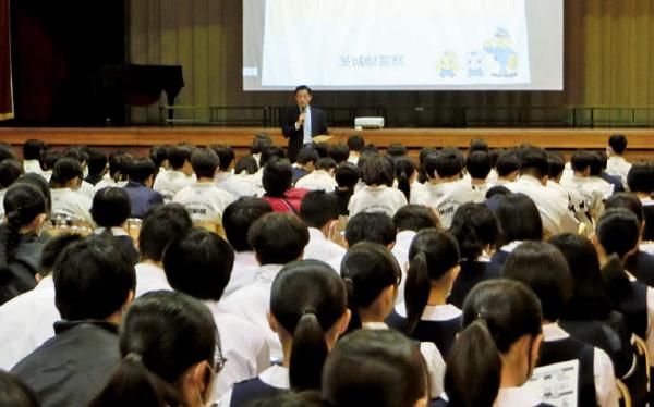 闇バイト加担防止について学ぶ 講演会の様子