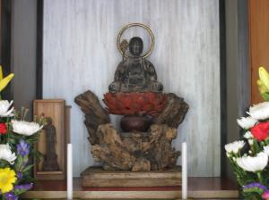 子育地蔵菩薩坐像