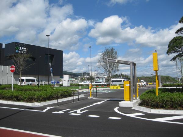 岩間駅東口駅前駐車場