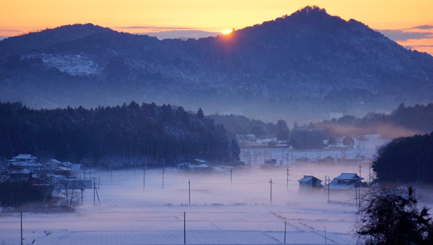 雪原に沸き立つ霧